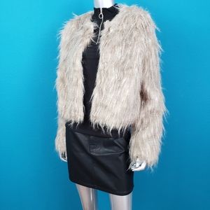 🆕️ 🌃 URBANCODE Faux Feather Crop Jacket // (NWT)
